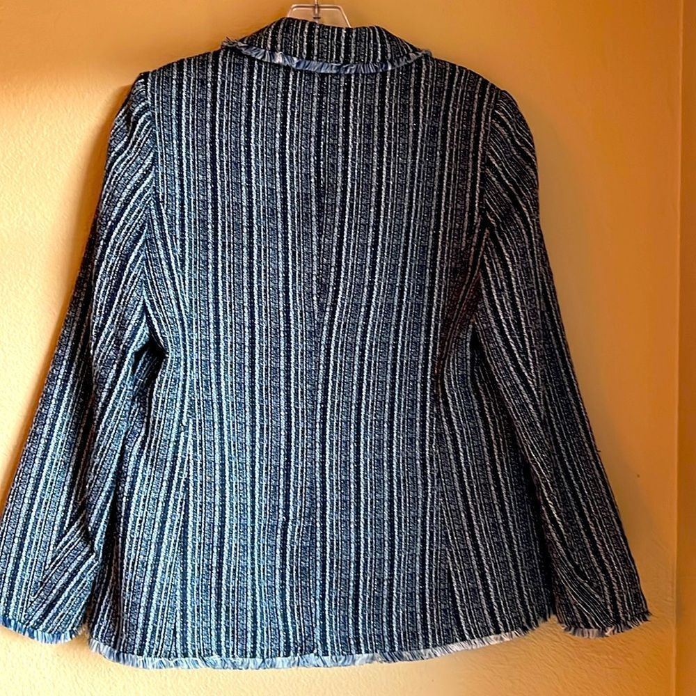 Chico’s Jacket Navy Blue and white with silver accents Chico’s 1 is US 8 - Picture 2 of 14